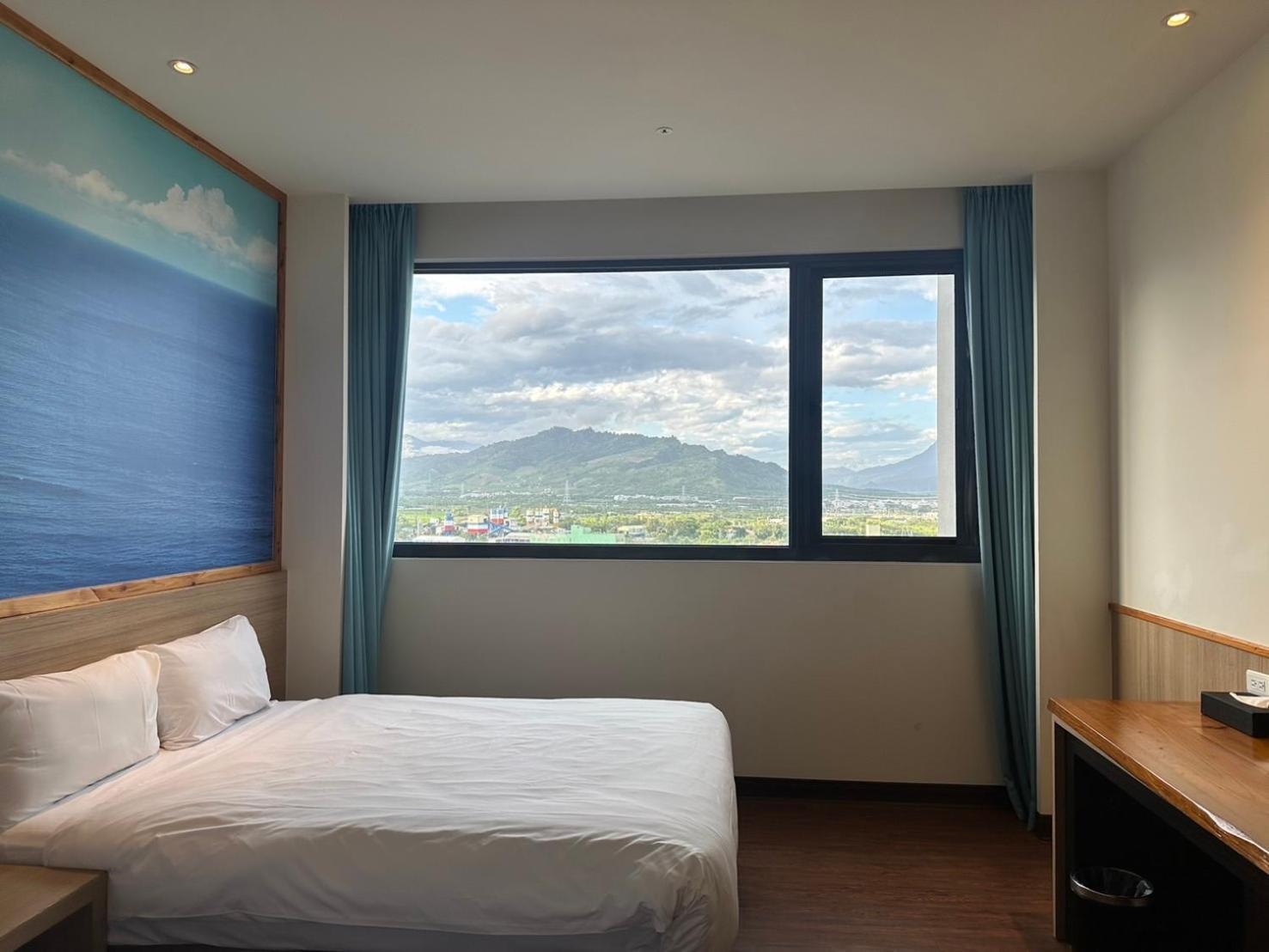 綺麗商旅園區館 Hotell T'ai-tung Exteriör bild
