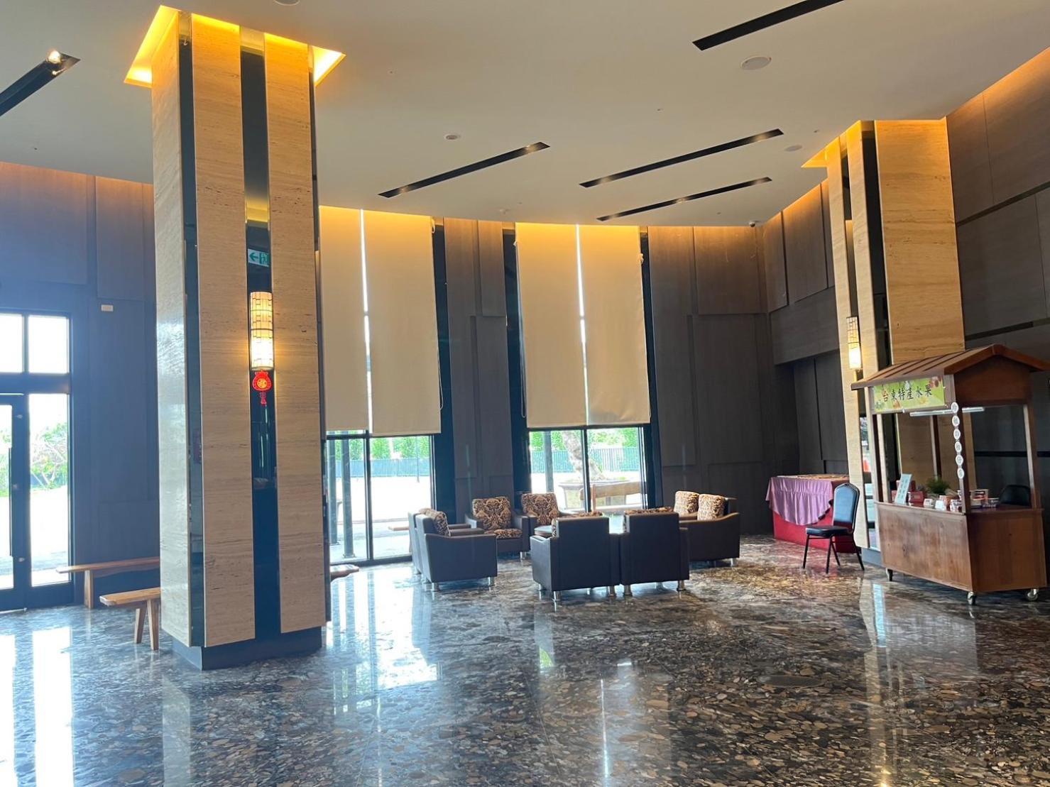 綺麗商旅園區館 Hotell T'ai-tung Exteriör bild