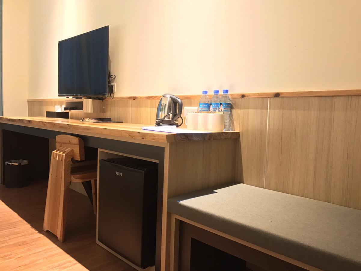 綺麗商旅園區館 Hotell T'ai-tung Exteriör bild